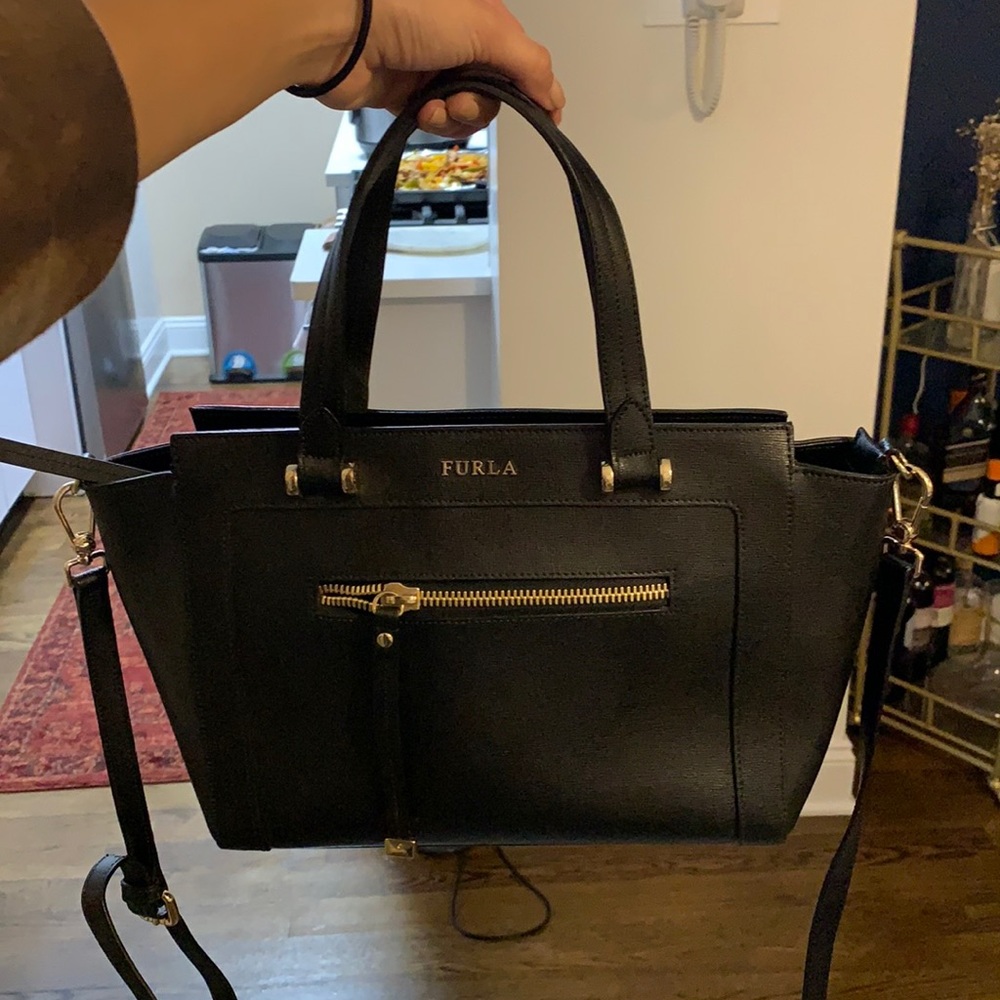 Furla handbag with removable shoulder strap